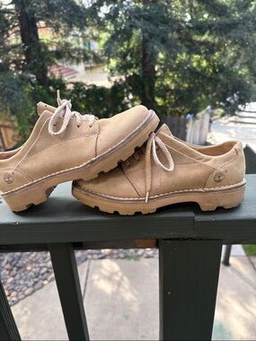 Timberland Girls/womens Beige Leather Lace-Up Casual Shoes size 3.5